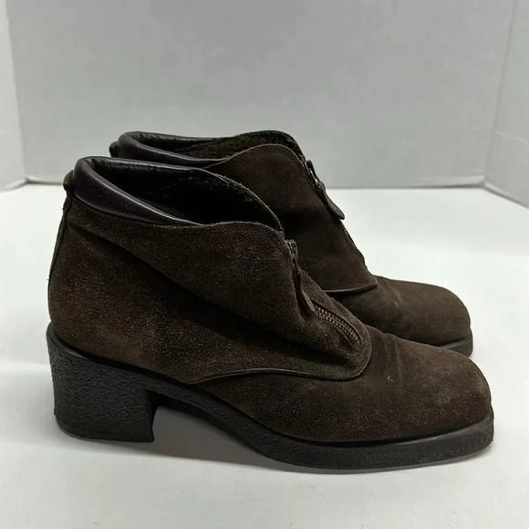 Aquatalia By Marvin K Ankle Boots Booties Zip Up Front Brown Suede Size 8.5 - Picture 1 of 9